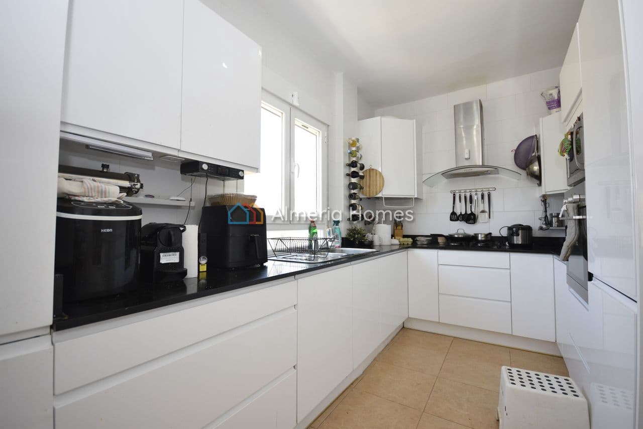 Chalet de 5 habitaciones en Arboleas en venta con piscina garaje - 330.000 € (Ref: 9914789)