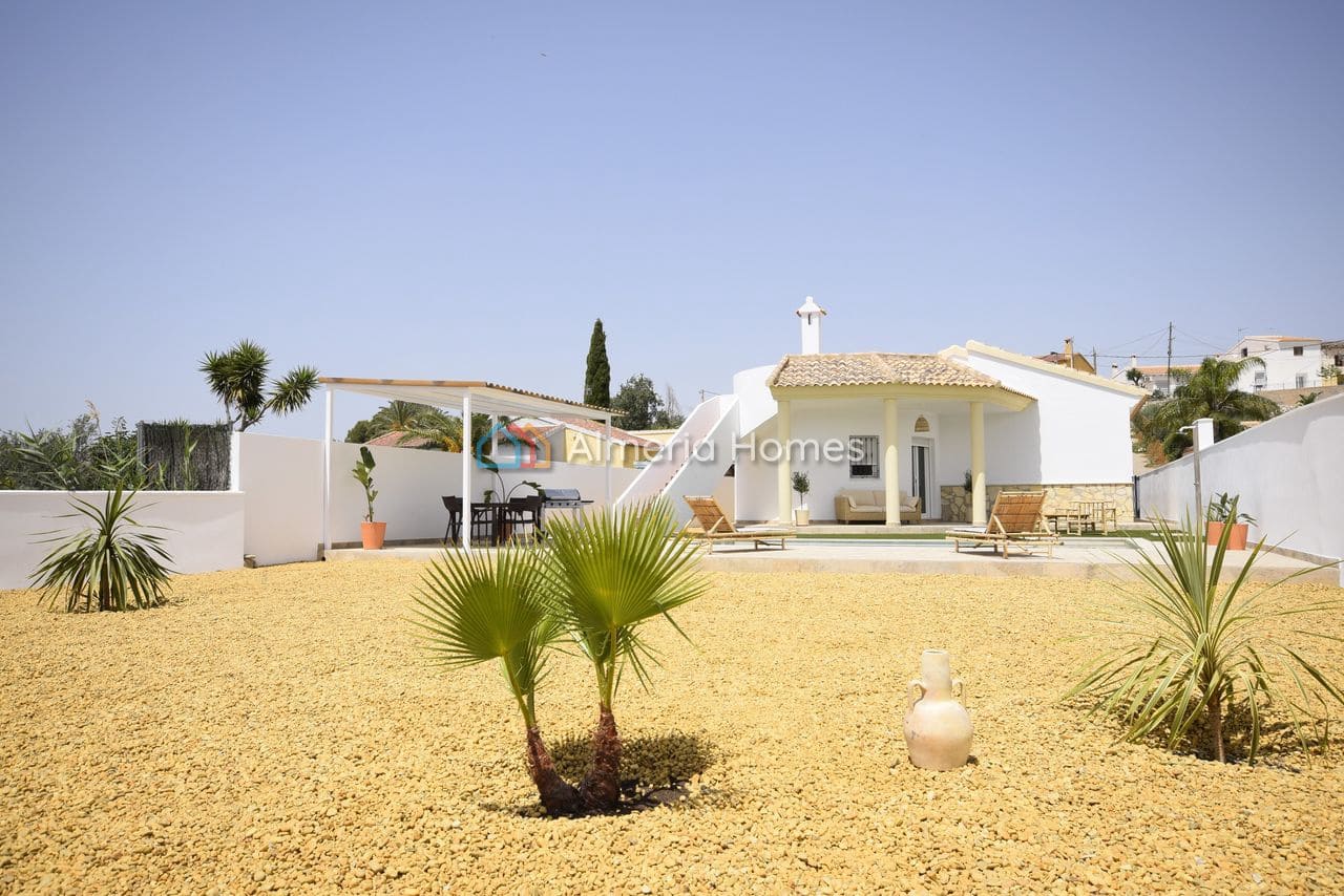 3 slaapkamer Villa te koop in Arboleas met zwembad garage - € 374.995 (Ref: 9914912)