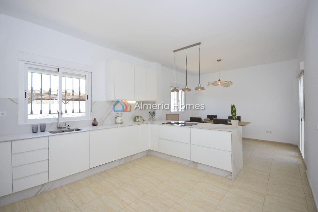 3 Zimmer Villa zu verkaufen in Arboleas mit Pool Garage - 364.995 € (Ref: 9914912)