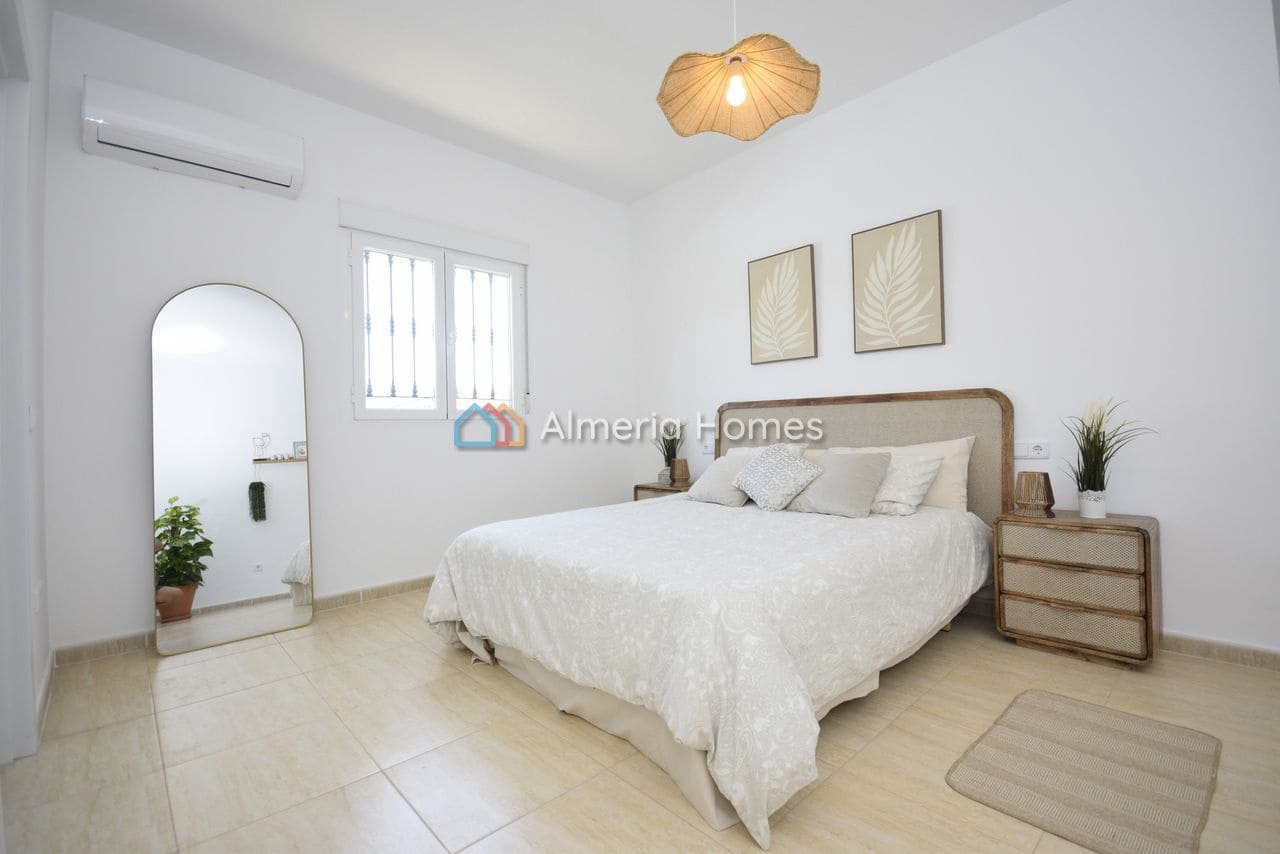 3 Zimmer Villa zu verkaufen in Arboleas mit Pool Garage - 364.995 € (Ref: 9914912)