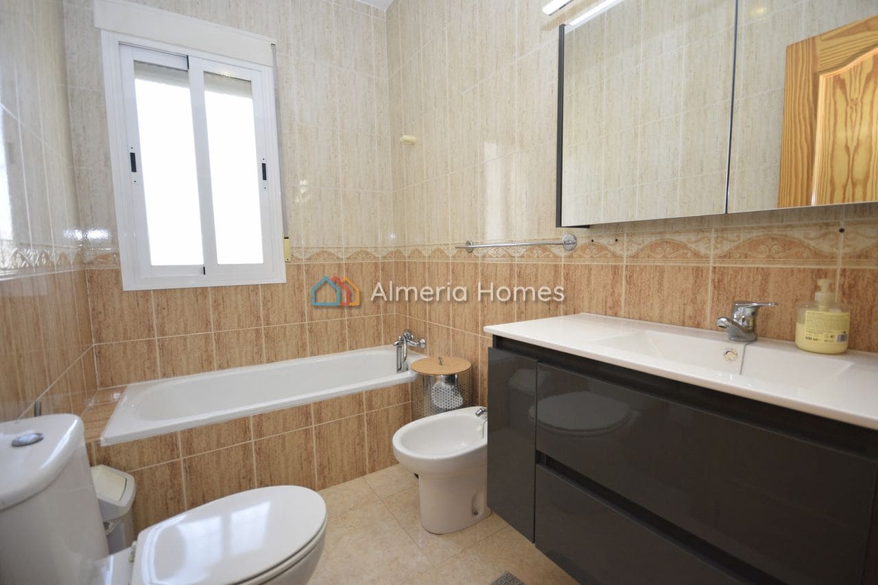 3 slaapkamer Villa te koop in Arboleas met zwembad garage - € 284.995 (Ref: 9918957)
