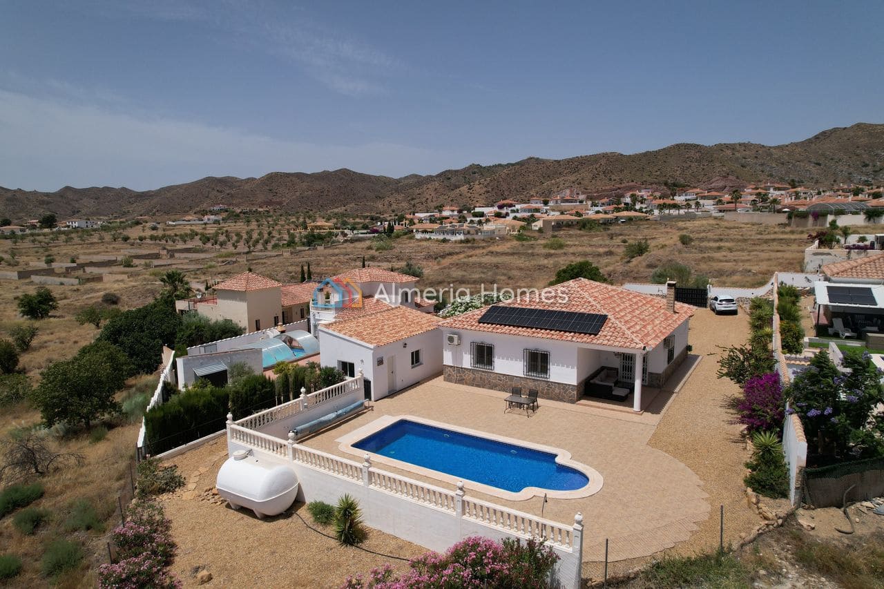 3 slaapkamer Villa te koop in Arboleas met zwembad garage - € 284.995 (Ref: 9918957)