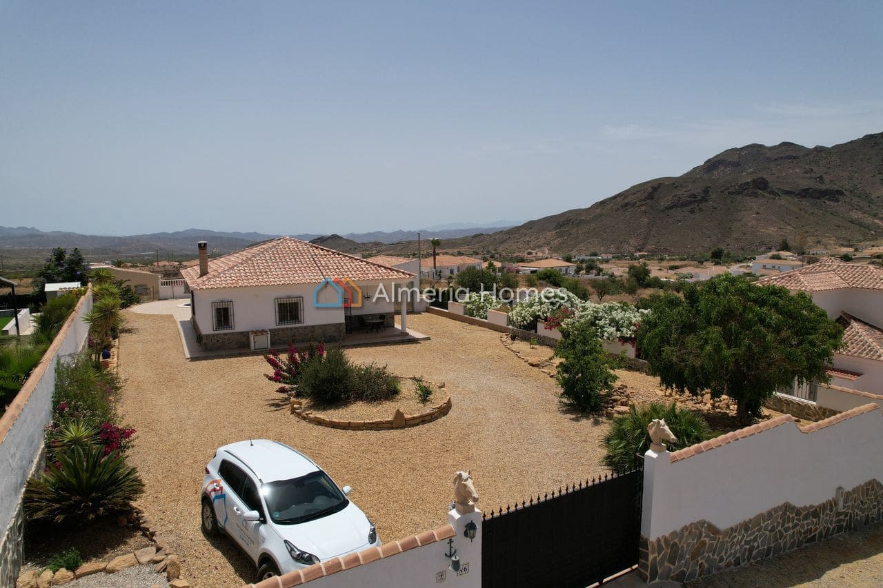 3 slaapkamer Villa te koop in Arboleas met zwembad garage - € 284.995 (Ref: 9918957)