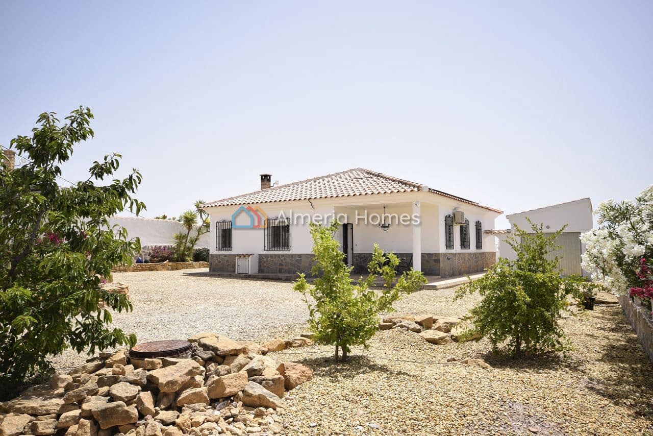 3 slaapkamer Villa te koop in Arboleas met zwembad garage - € 284.995 (Ref: 9918957)