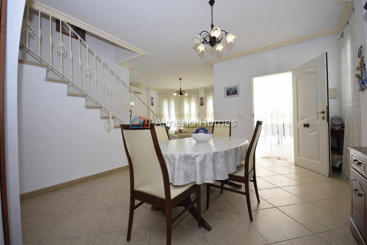 3 sypialnia Willa na sprzedaż w Arboleas z basenem garażem - 324 995 € (Ref: 9922911)