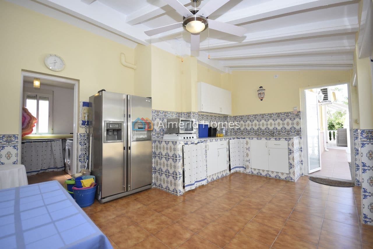 3 sypialnia Willa na sprzedaż w Arboleas z basenem garażem - 324 995 € (Ref: 9922911)