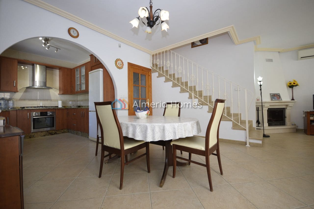 3 sypialnia Willa na sprzedaż w Arboleas z basenem garażem - 324 995 € (Ref: 9922911)