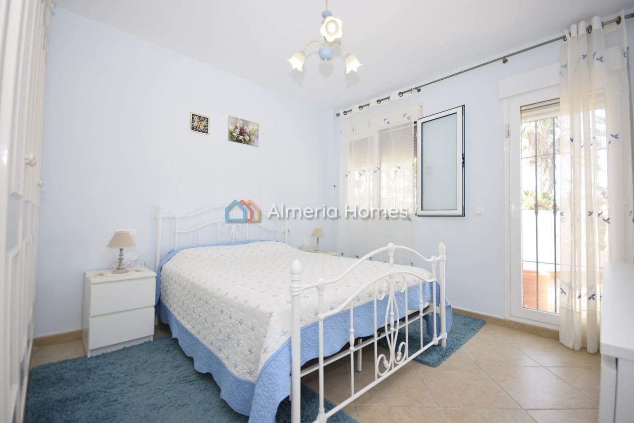 3 sypialnia Willa na sprzedaż w Arboleas z basenem garażem - 324 995 € (Ref: 9922911)