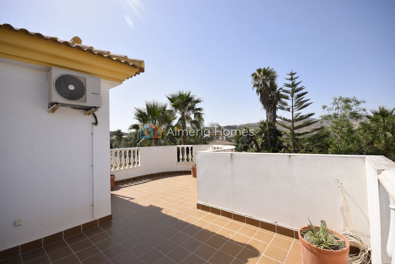 3 sypialnia Willa na sprzedaż w Arboleas z basenem garażem - 324 995 € (Ref: 9922911)