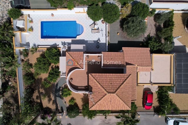 3 sypialnia Willa na sprzedaż w Arboleas z basenem garażem - 324 995 € (Ref: 9922911)