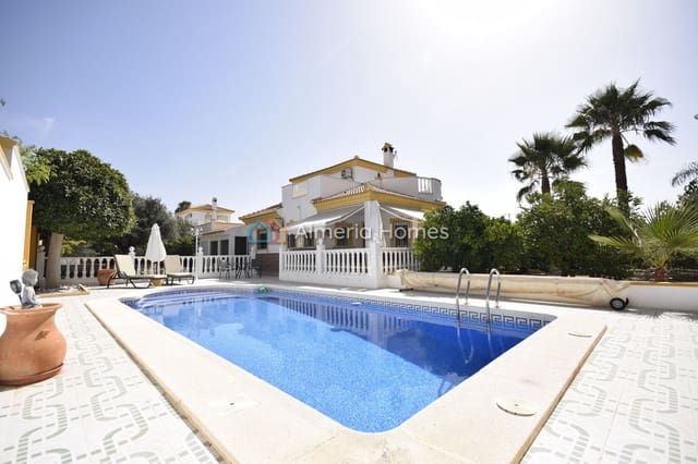 3 sypialnia Willa na sprzedaż w Arboleas z basenem garażem - 324 995 € (Ref: 9922911)