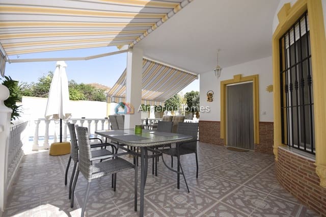 3 sypialnia Willa na sprzedaż w Arboleas z basenem garażem - 324 995 € (Ref: 9922911)