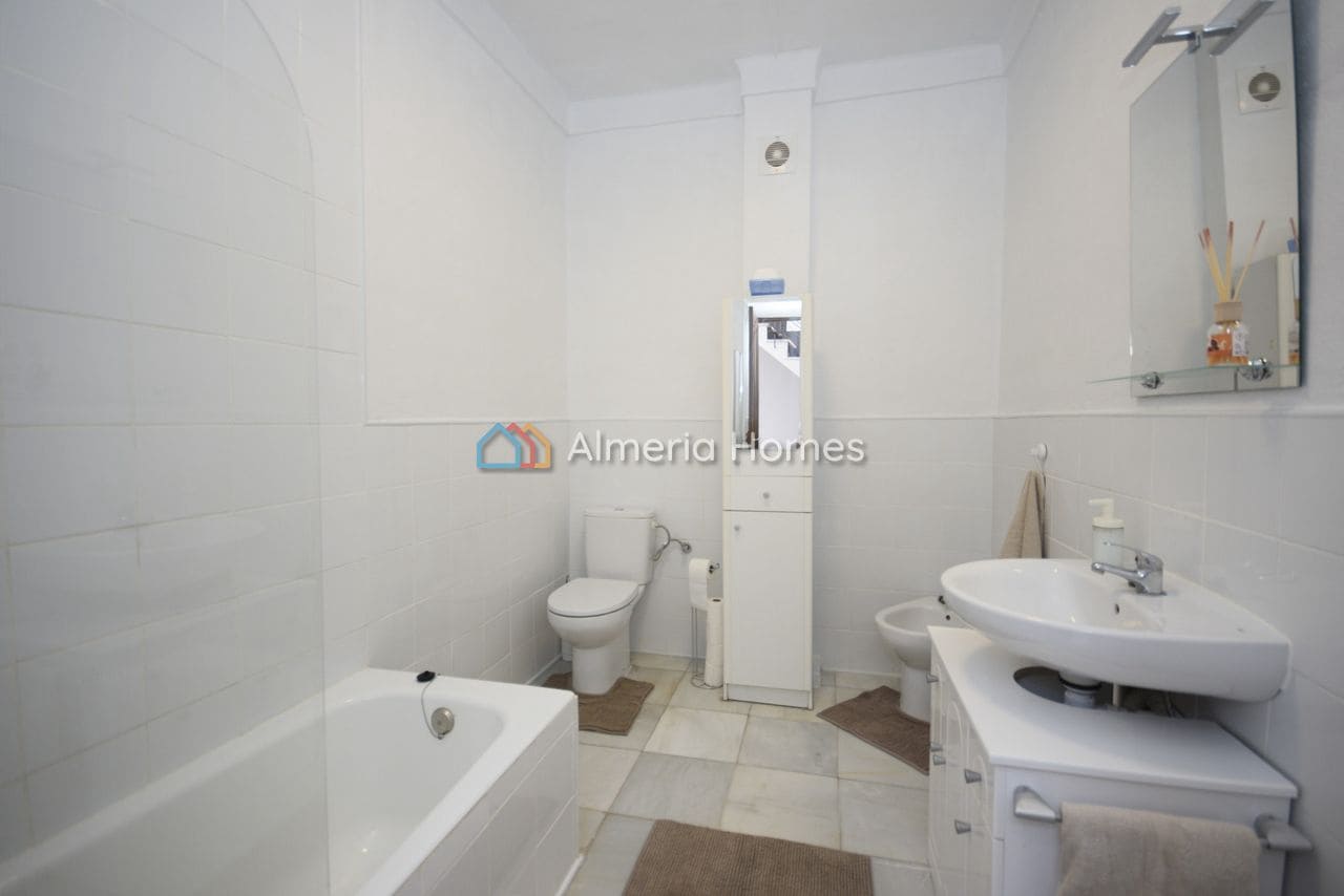 7 Zimmer Haus zu verkaufen in Macael mit Garage - 155.000 € (Ref: 9928460)