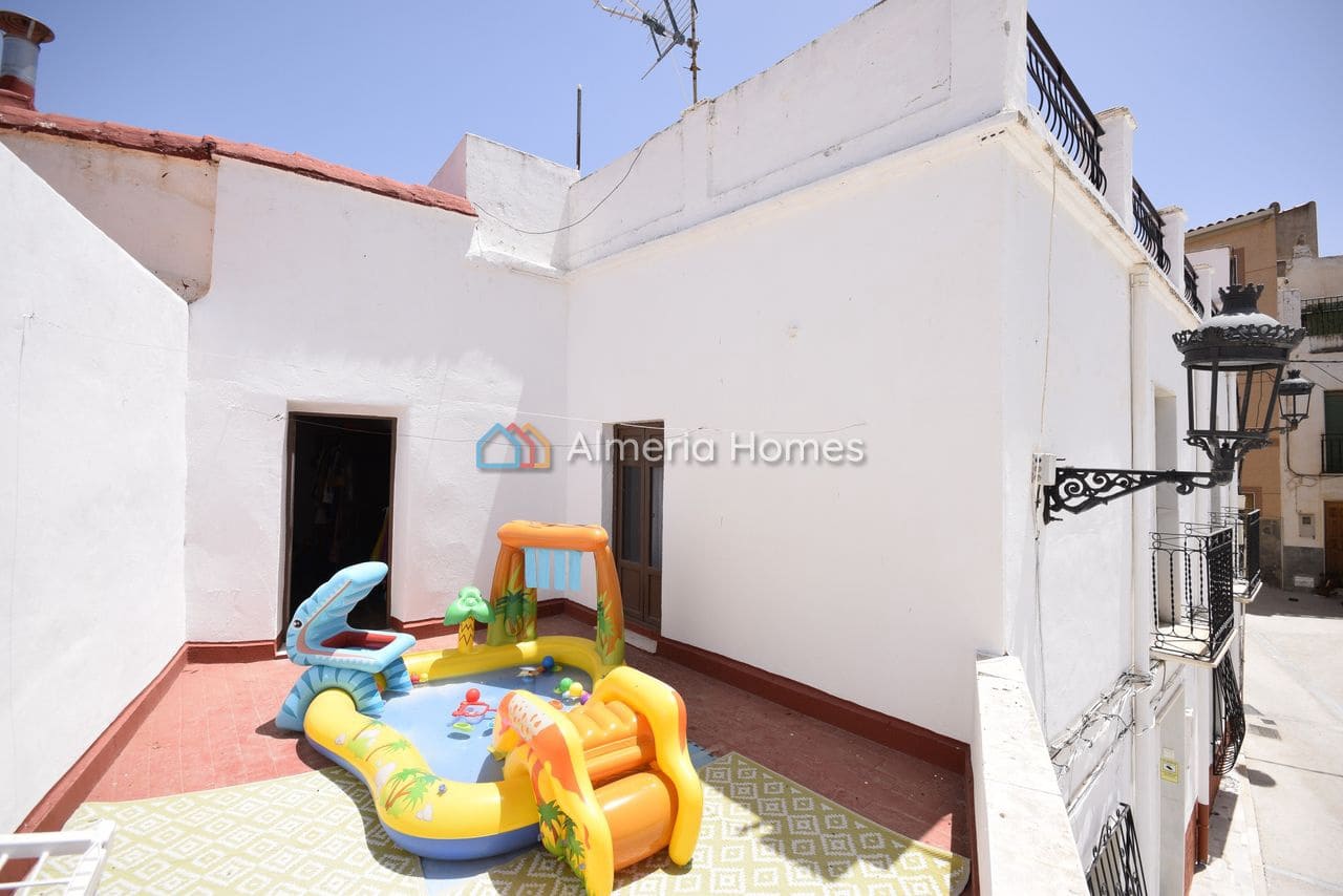 7 Zimmer Haus zu verkaufen in Macael mit Garage - 155.000 € (Ref: 9928460)