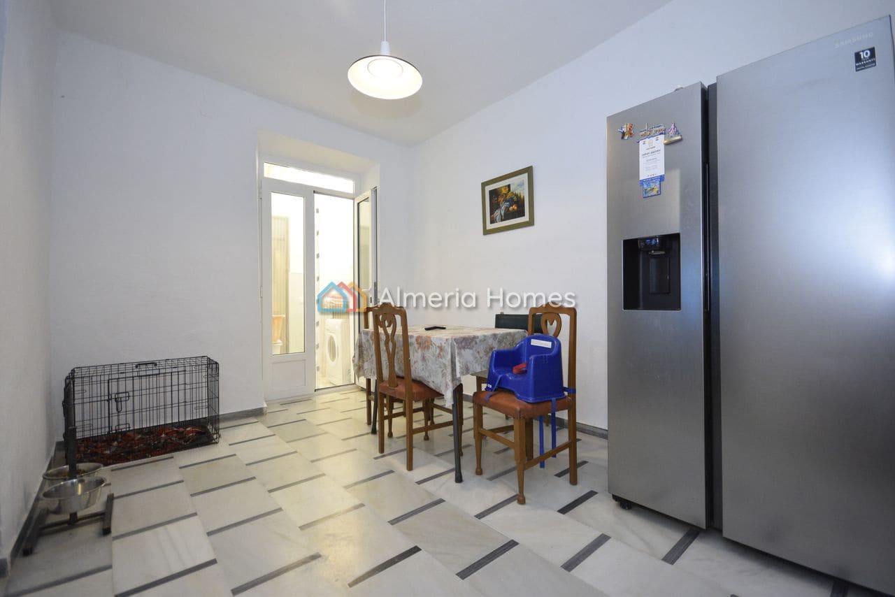 7 Zimmer Haus zu verkaufen in Macael mit Garage - 155.000 € (Ref: 9928460)