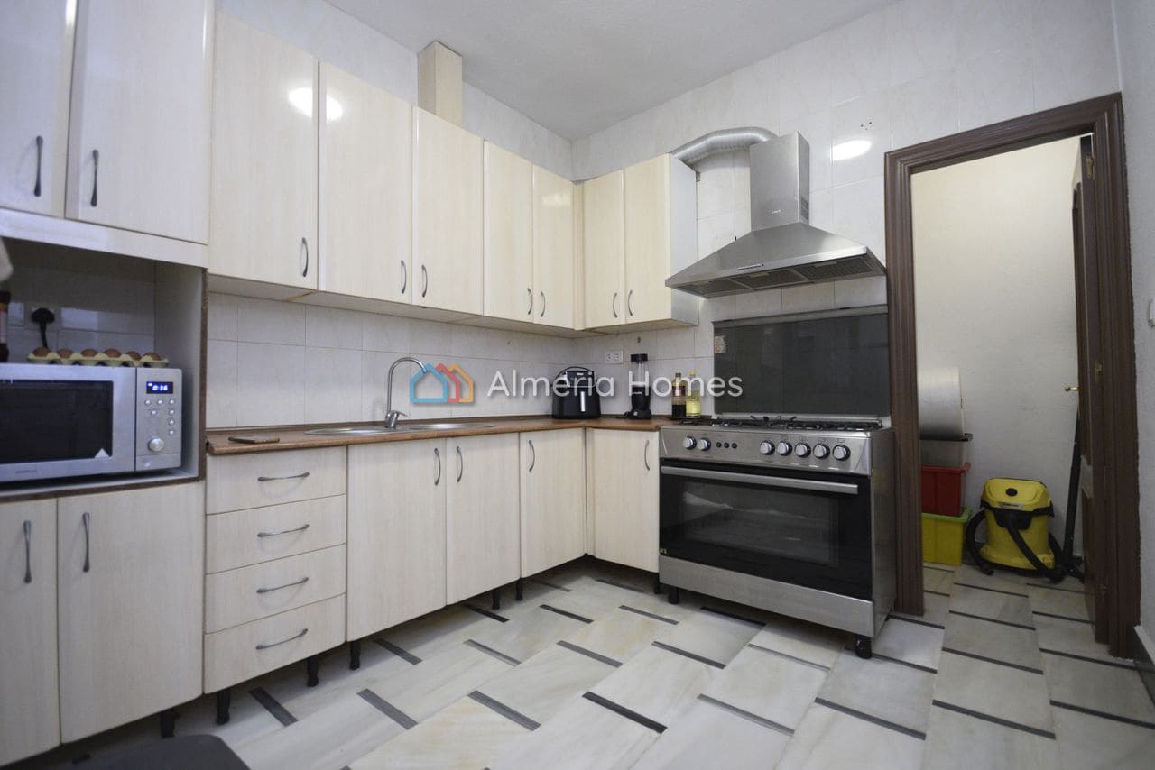 7 Zimmer Haus zu verkaufen in Macael mit Garage - 155.000 € (Ref: 9928460)