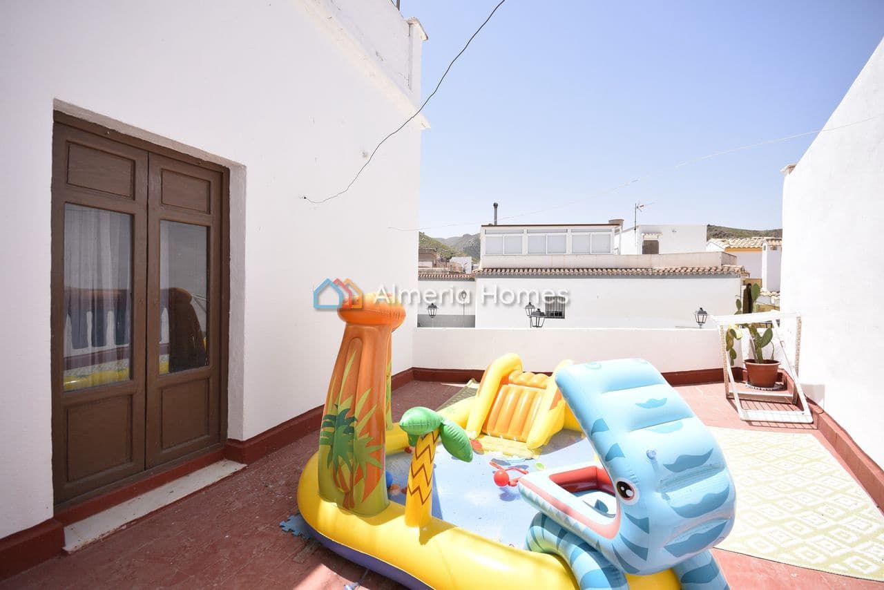 7 Zimmer Haus zu verkaufen in Macael mit Garage - 155.000 € (Ref: 9928460)