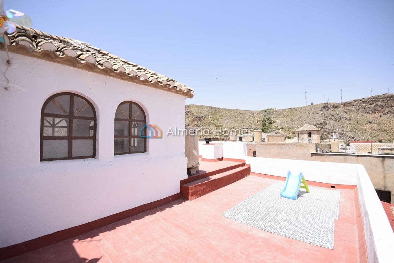 7 Zimmer Haus zu verkaufen in Macael mit Garage - 155.000 € (Ref: 9928460)