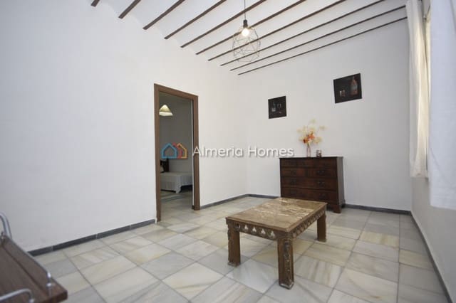 7 soverom Hus til salgs i Macael med garasje - € 155 000 (Ref: 9928460)