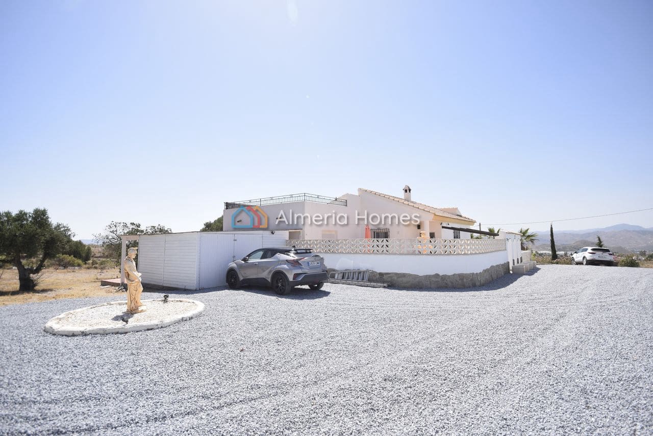 3 bedroom Villa for sale in Partaloa with pool garage - € 264,995 (Ref: 9928461)