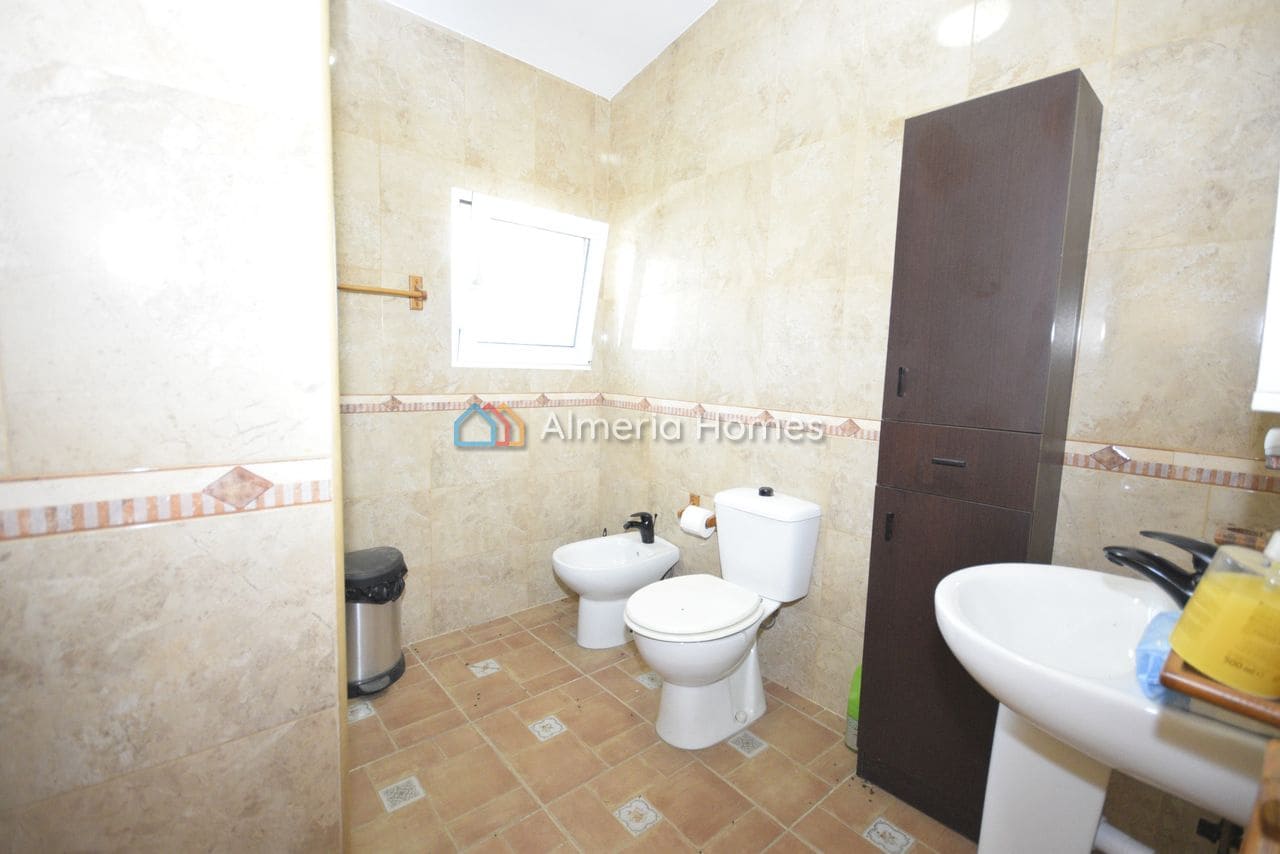 8 bedroom Finca/Country House for sale in Lorca with pool garage - € 390,000 (Ref: 9936670)