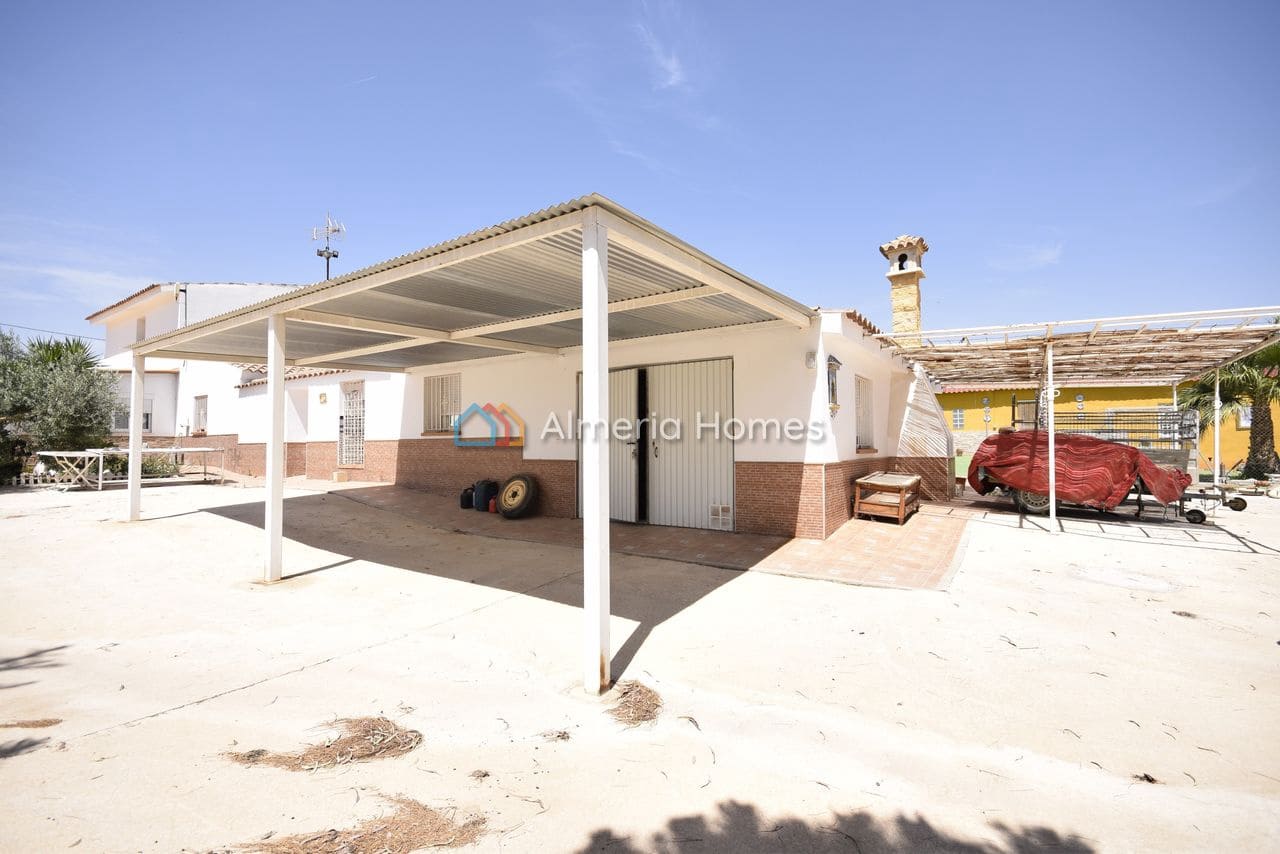 8 bedroom Finca/Country House for sale in Lorca with pool garage - € 390,000 (Ref: 9936670)