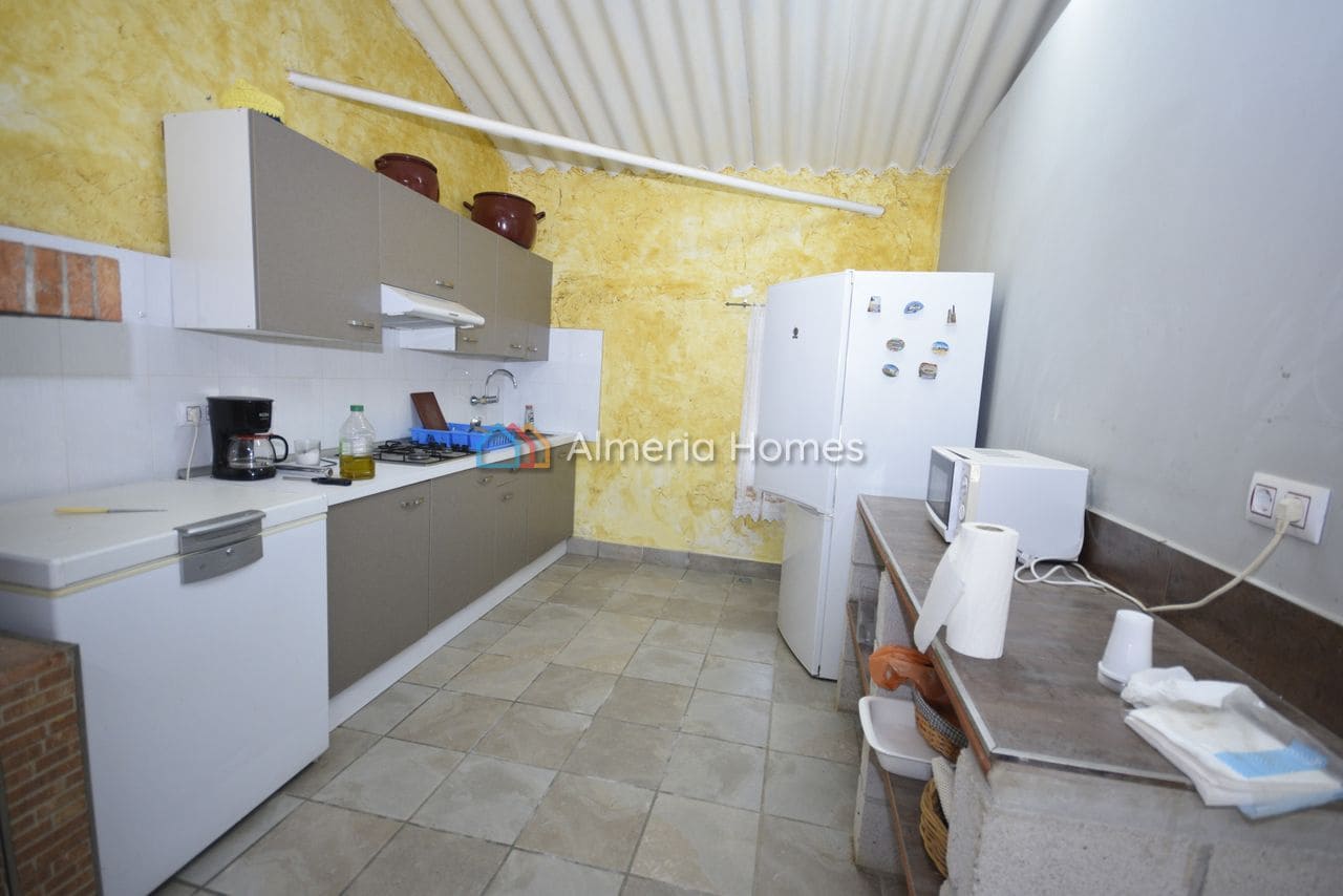 8 bedroom Finca/Country House for sale in Lorca with pool garage - € 390,000 (Ref: 9936670)