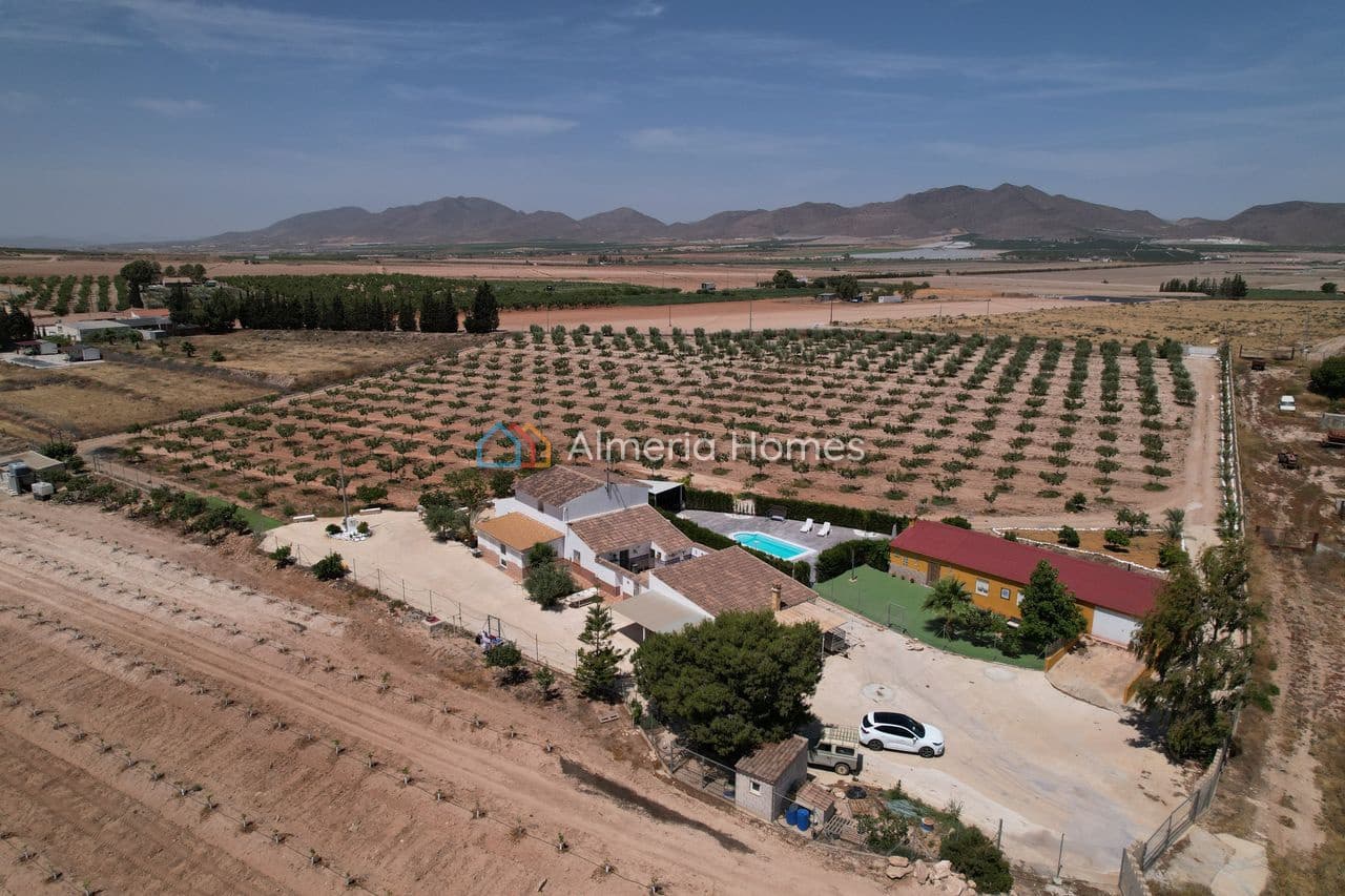 8 bedroom Finca/Country House for sale in Lorca with pool garage - € 390,000 (Ref: 9936670)