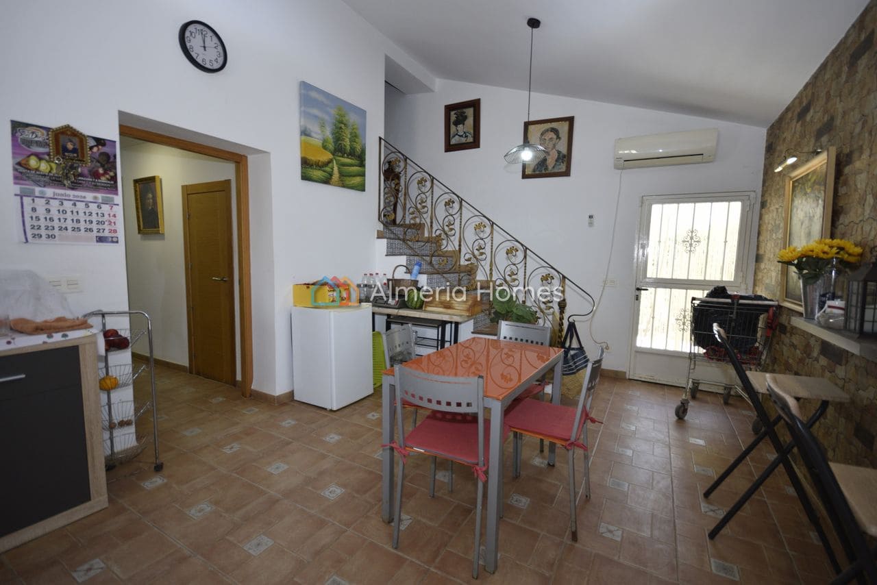 8 bedroom Finca/Country House for sale in Lorca with pool garage - € 390,000 (Ref: 9936670)