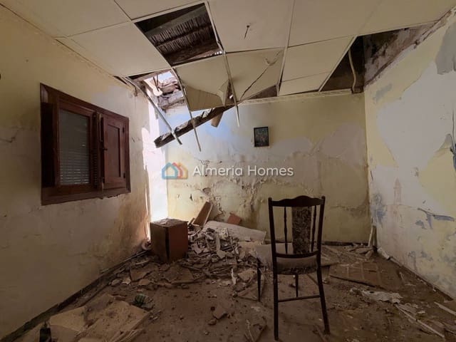 4 quarto Casa em Banda para venda em Albox - 90 000 € (Ref: 9936807)