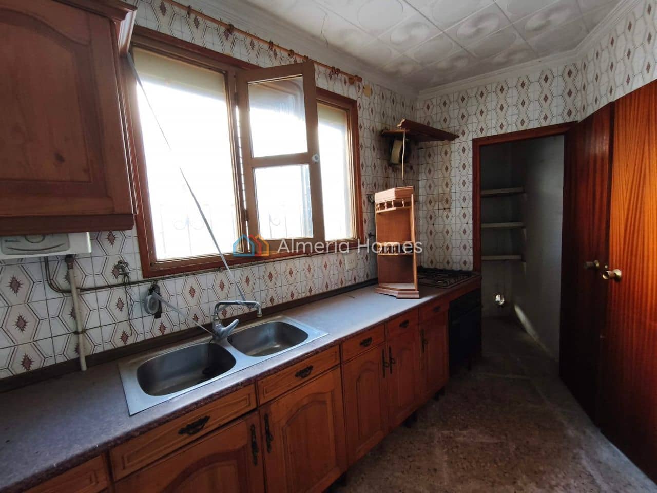 3 slaapkamer Huis te koop in Caniles met garage - € 40.000 (Ref: 9937198)
