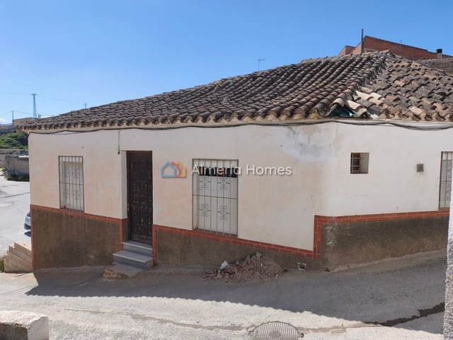 3 quarto Casa em Banda para venda em Caniles com garagem - 40 000 € (Ref: 9937198)