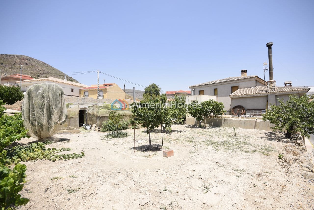 8 slaapkamer Villa te koop in Oria met garage - € 295.000 (Ref: 9944657)