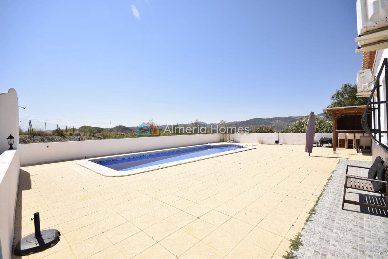 4 soverom Villa til salgs i Cantoria med svømmebasseng garasje - € 274 995 (Ref: 9946710)