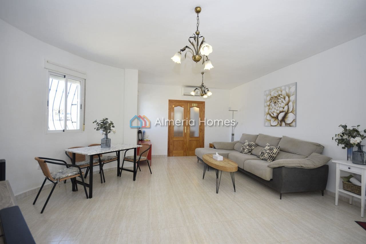4 soverom Villa til salgs i Cantoria med svømmebasseng garasje - € 274 995 (Ref: 9946710)