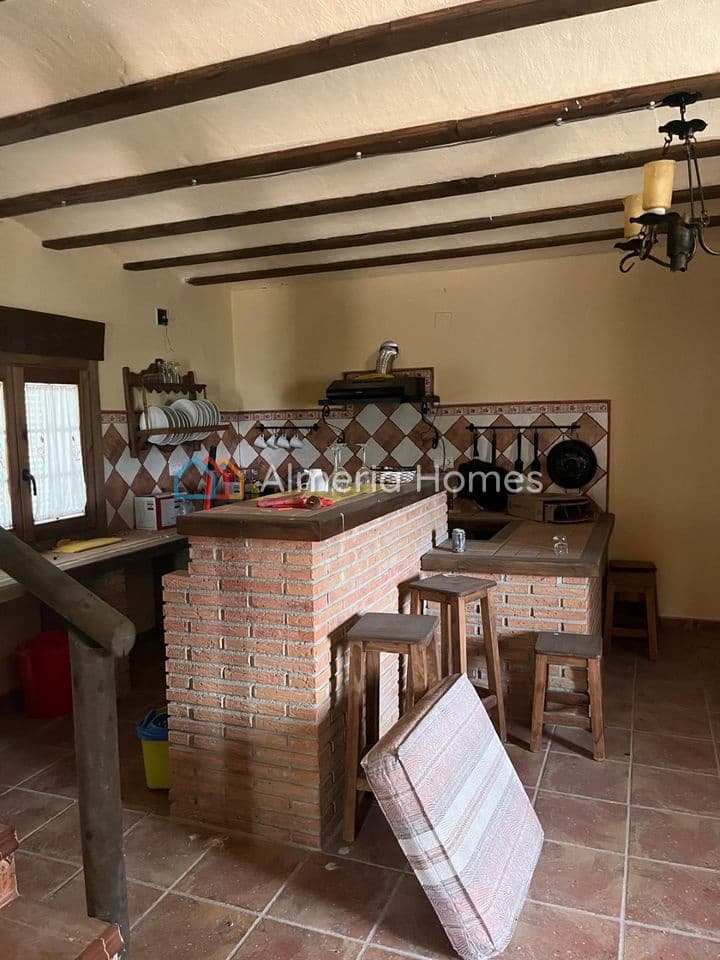 3 soveværelse Finca/Landehus til salg i Huescar med swimmingpool - € 105.000 (Ref: 9948814)