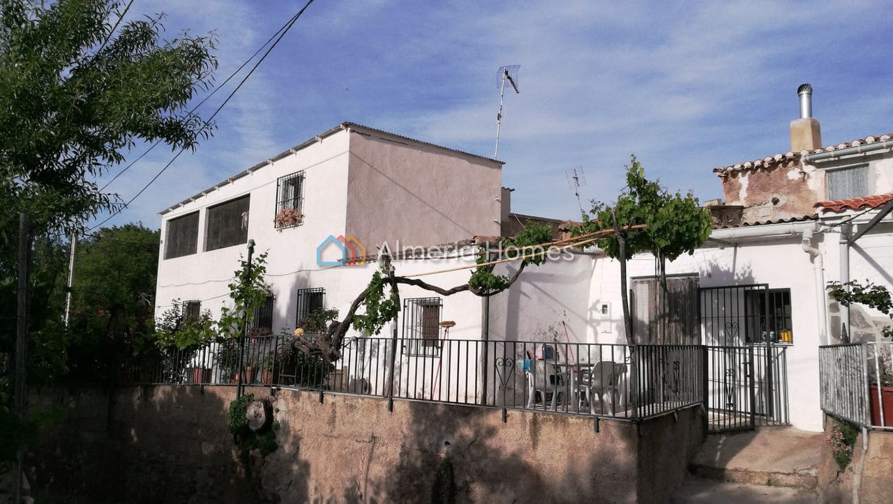 3 soveværelse Finca/Landehus til salg i Seron med garage - € 99.995 (Ref: 9948815)