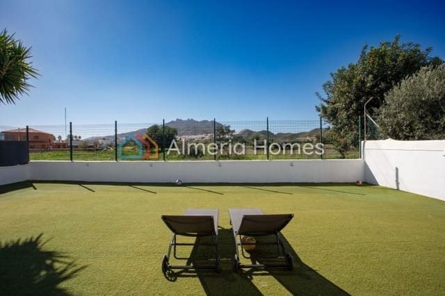 Chalet de 3 habitaciones en Mojácar en venta - 478.000 € (Ref: 9948820)
