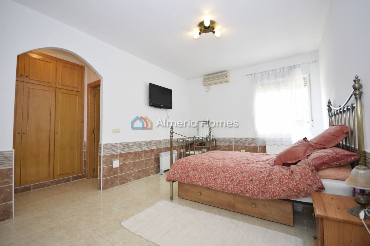 4 sovrum Villa till salu i Cantoria med pool garage - 284 995 € (Ref: 9961100)