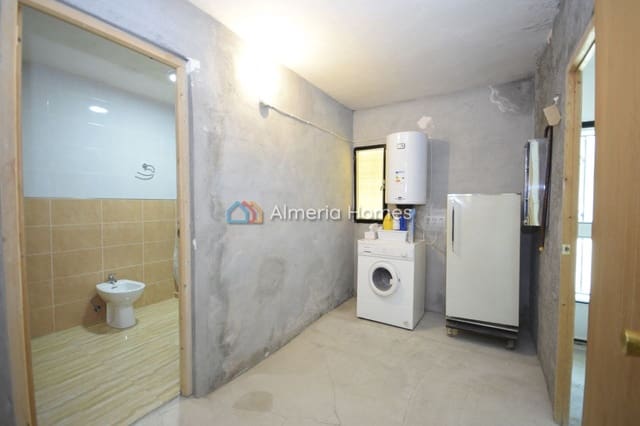 6 sypialnia Finka/Dom wiejski na sprzedaż w Albox z garażem - 65 000 € (Ref: 9964272)