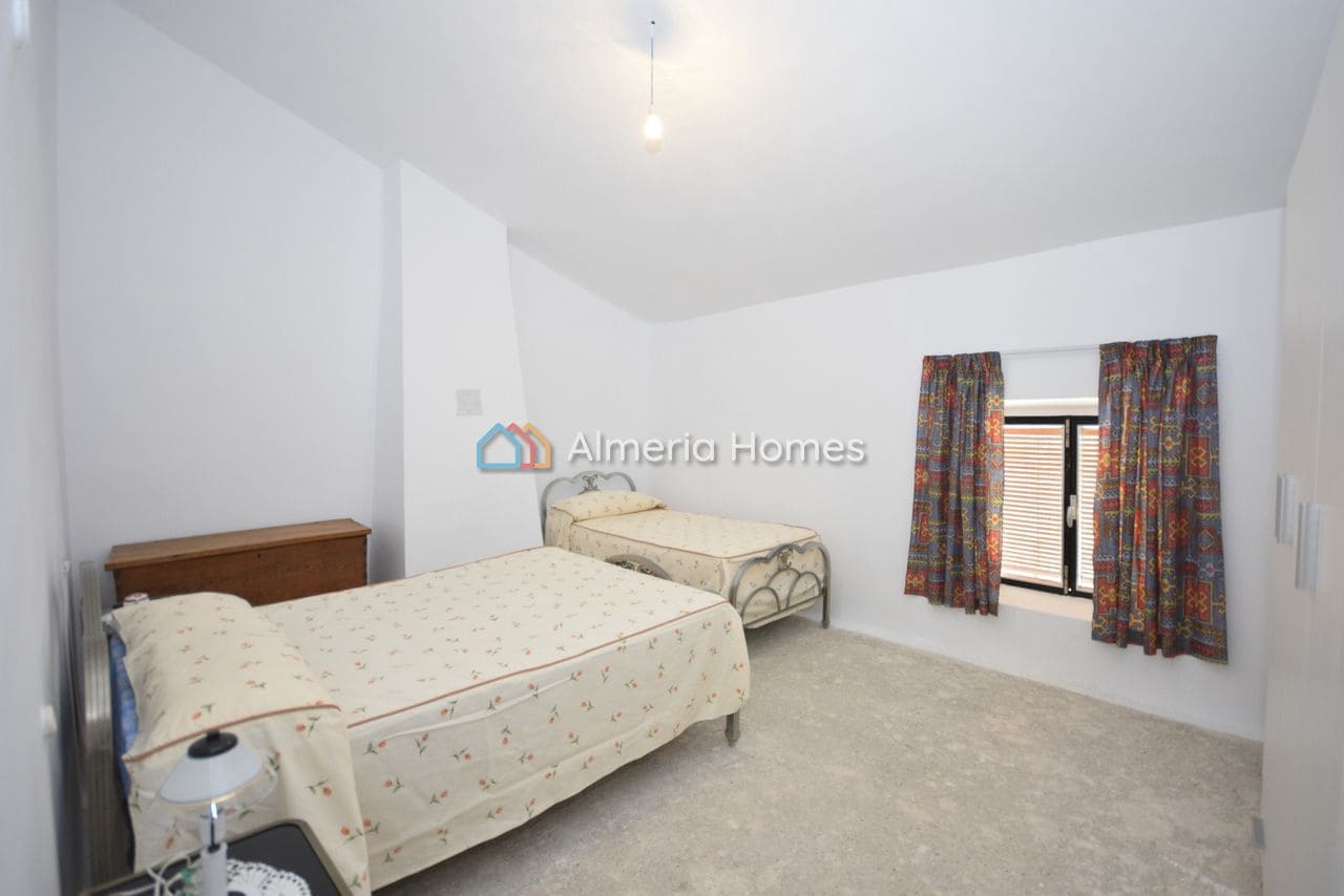 3 sypialnia Finka/Dom wiejski na sprzedaż w Albox z garażem - 75 000 € (Ref: 9964273)