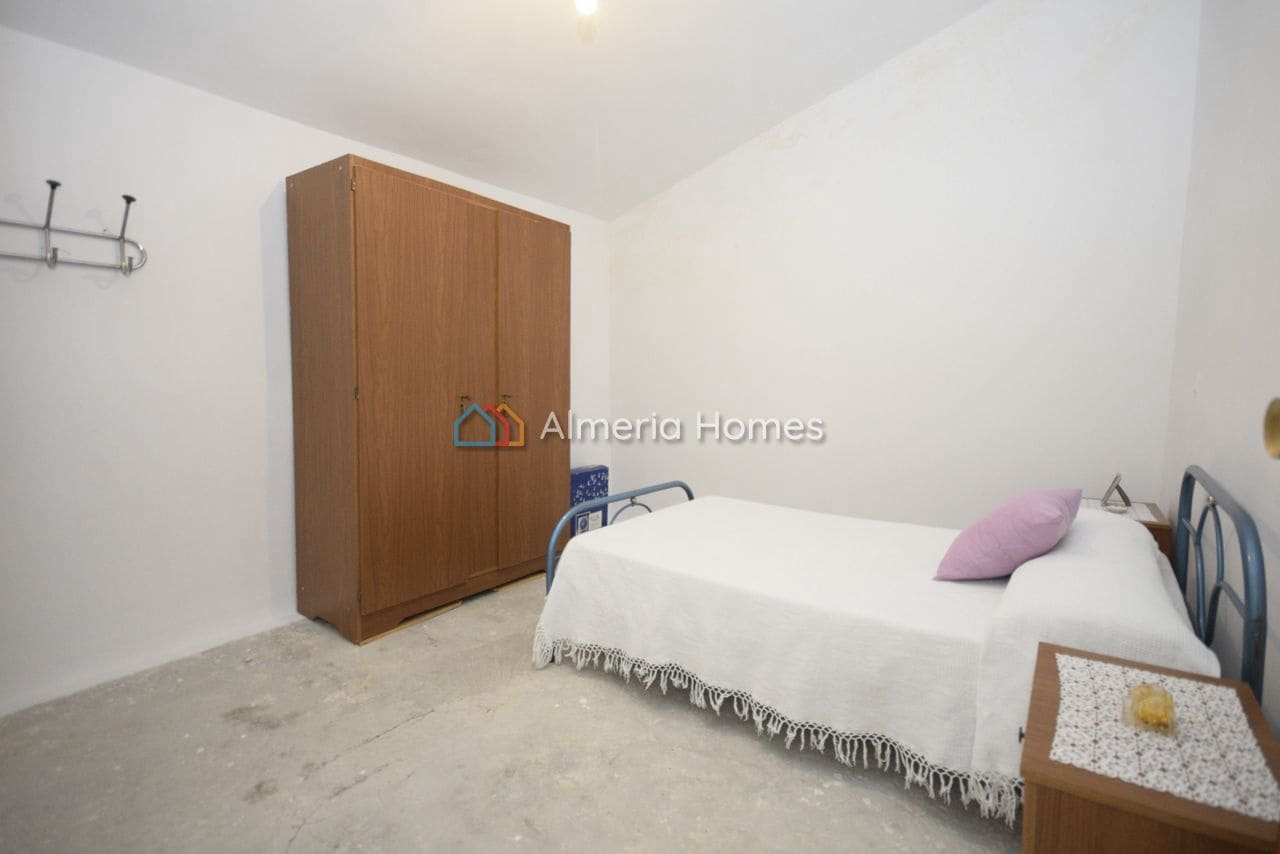 3 sypialnia Finka/Dom wiejski na sprzedaż w Albox z garażem - 75 000 € (Ref: 9964273)
