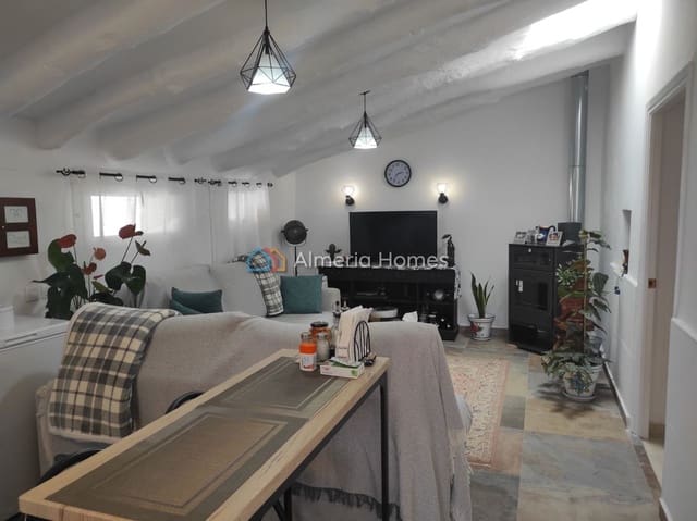 3 Zimmer Haus zu verkaufen in Cela, Lúcar mit Garage - 65.000 € (Ref: 9964276)