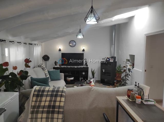 3 Zimmer Haus zu verkaufen in Cela, Lúcar mit Garage - 65.000 € (Ref: 9964276)