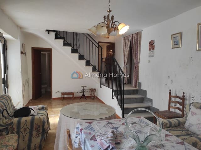 5 soverom Hus til salgs i Lúcar med garasje - € 60 000 (Ref: 9964277)
