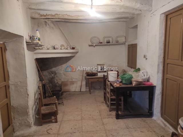 2 soverom Hus til salgs i Cela, Lúcar med garasje - € 40 000 (Ref: 9964279)