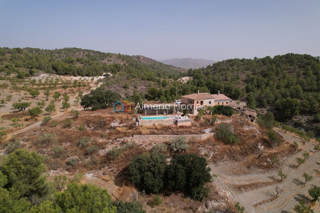 6 soveværelse Finca/Landehus til salg i Oria med swimmingpool garage - € 199.950 (Ref: 9971432)