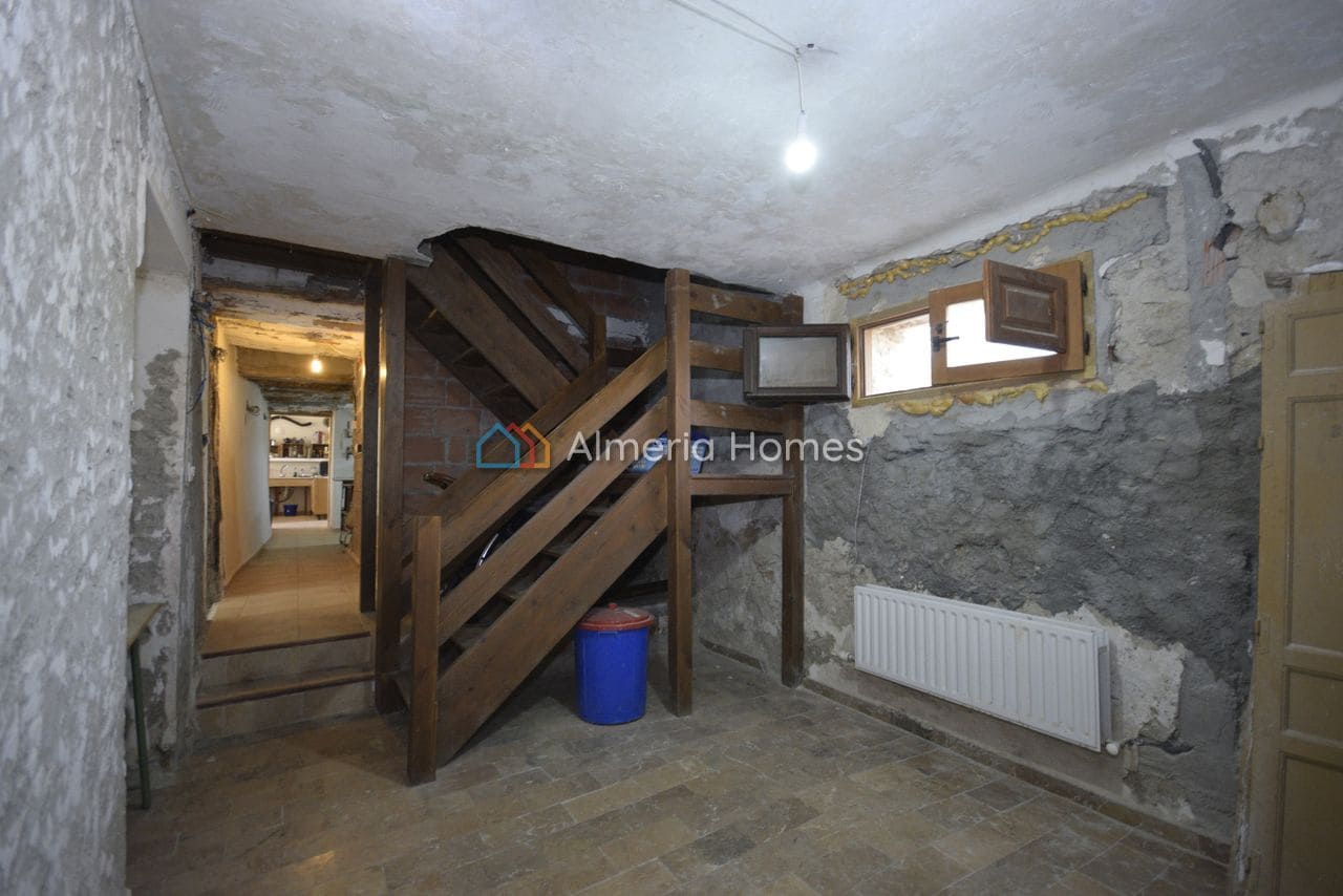 6 soveværelse Finca/Landehus til salg i Oria med swimmingpool garage - € 199.950 (Ref: 9971432)