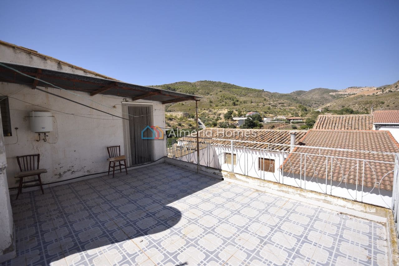 4 bedroom Townhouse for sale in Lijar with garage - € 49,995 (Ref: 9971695)