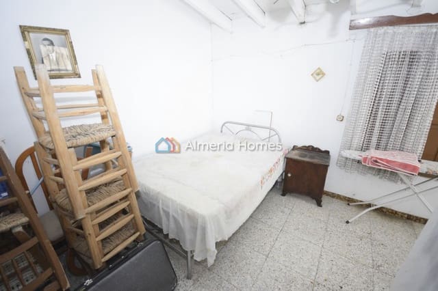 4 soverom Hus til salgs i Líjar med garasje - € 49 995 (Ref: 9971695)
